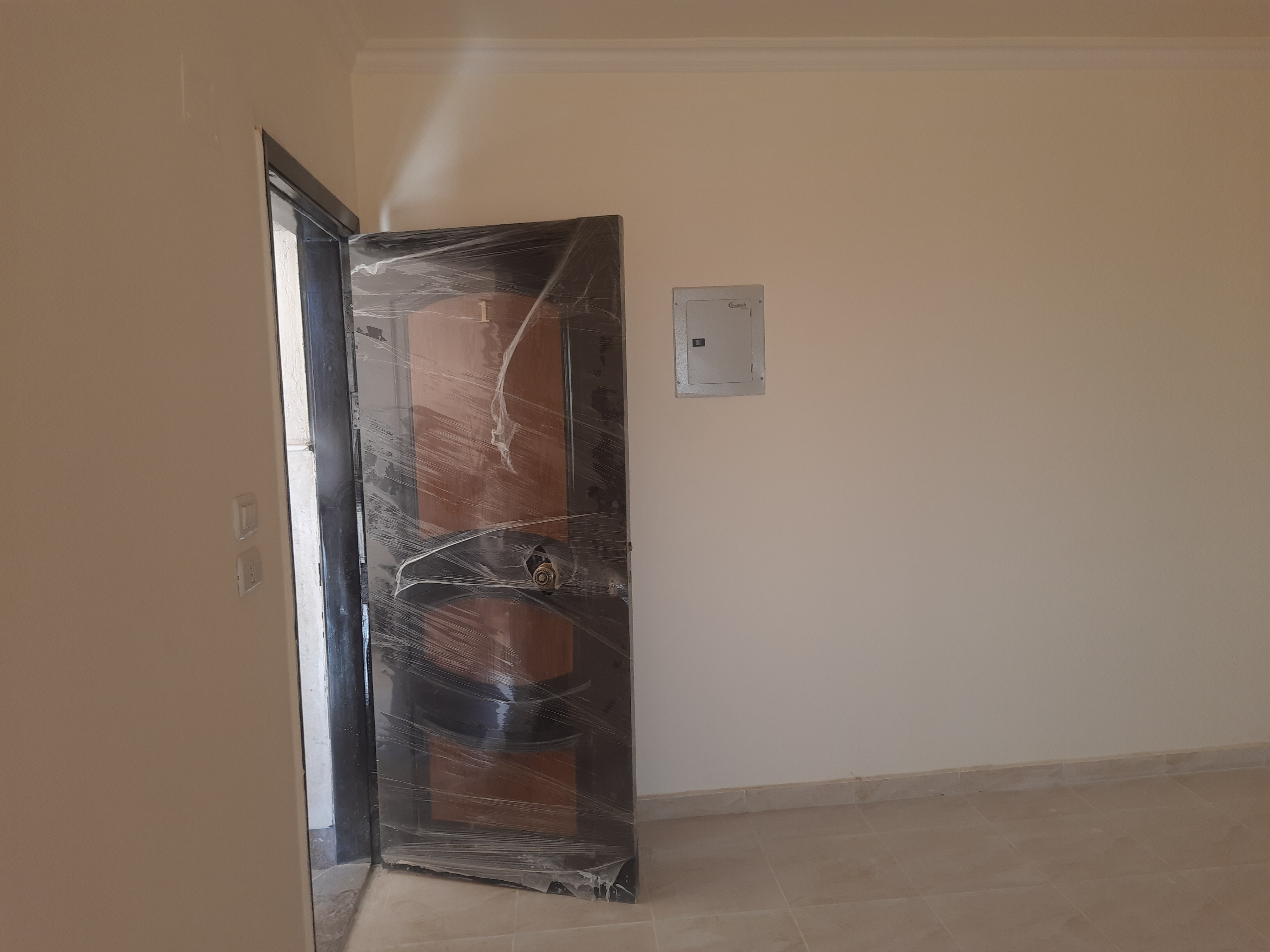 مدينة 15 مايو امتداد ال90 فدان منطقة النرجس