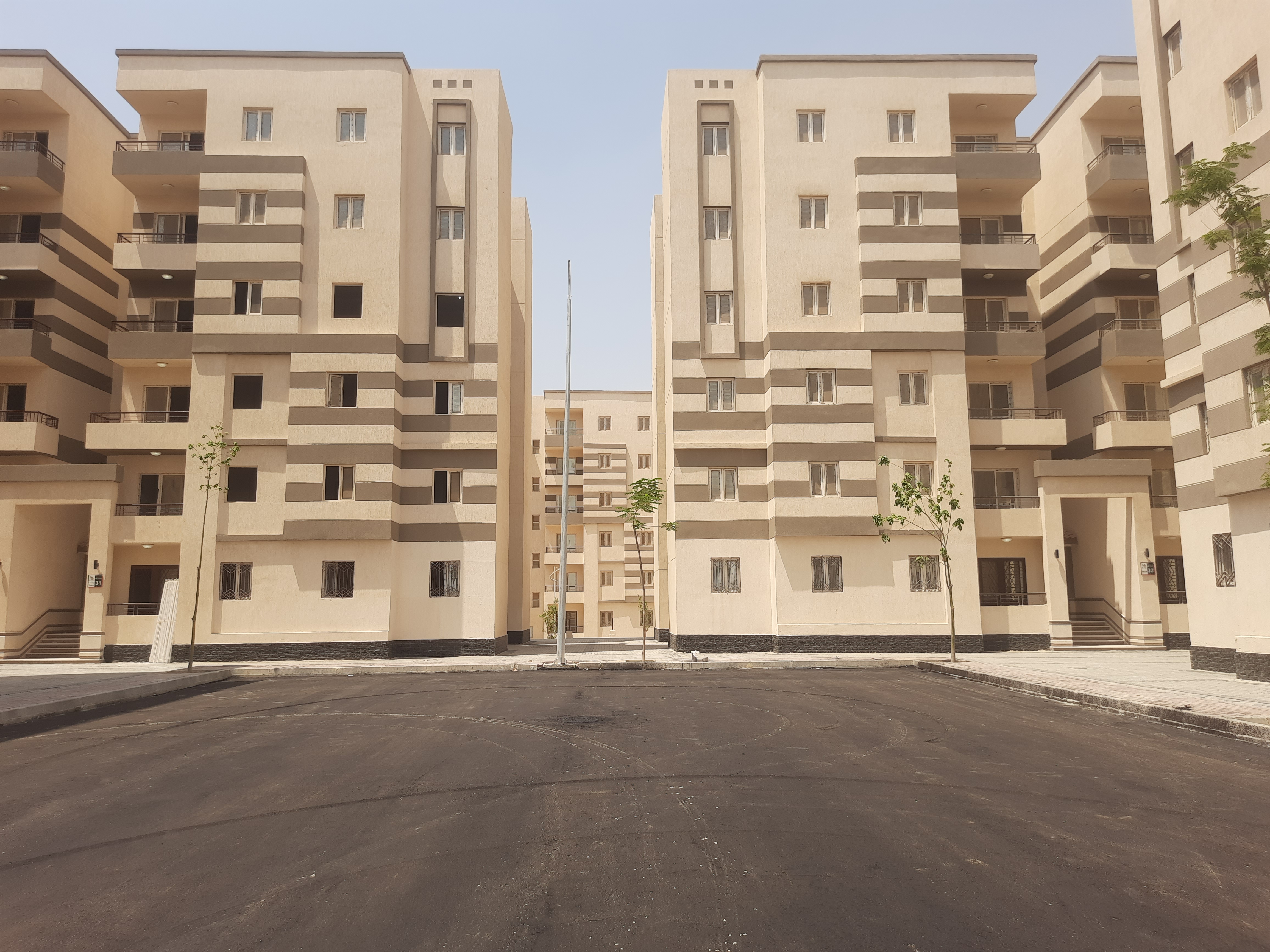 مدينة 15 مايو امتداد ال90 فدان منطقة النرجس