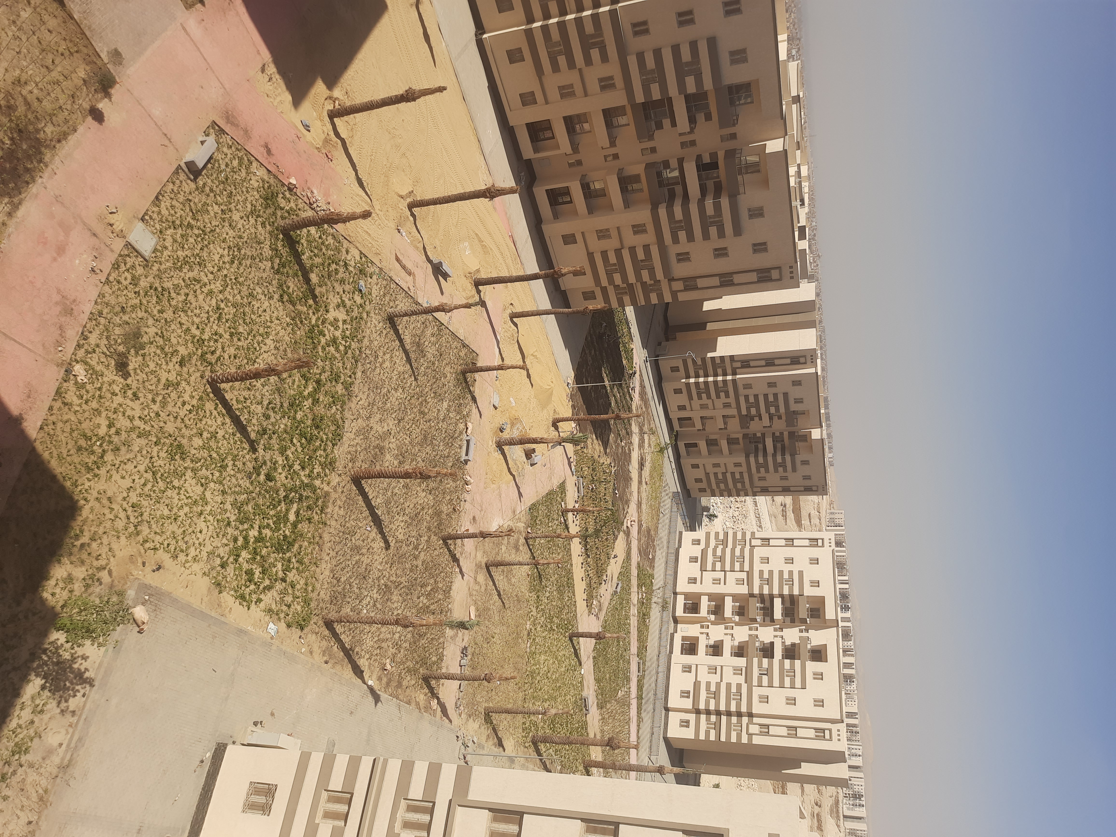 مدينة 15 مايو امتداد ال90 فدان منطقة النرجس