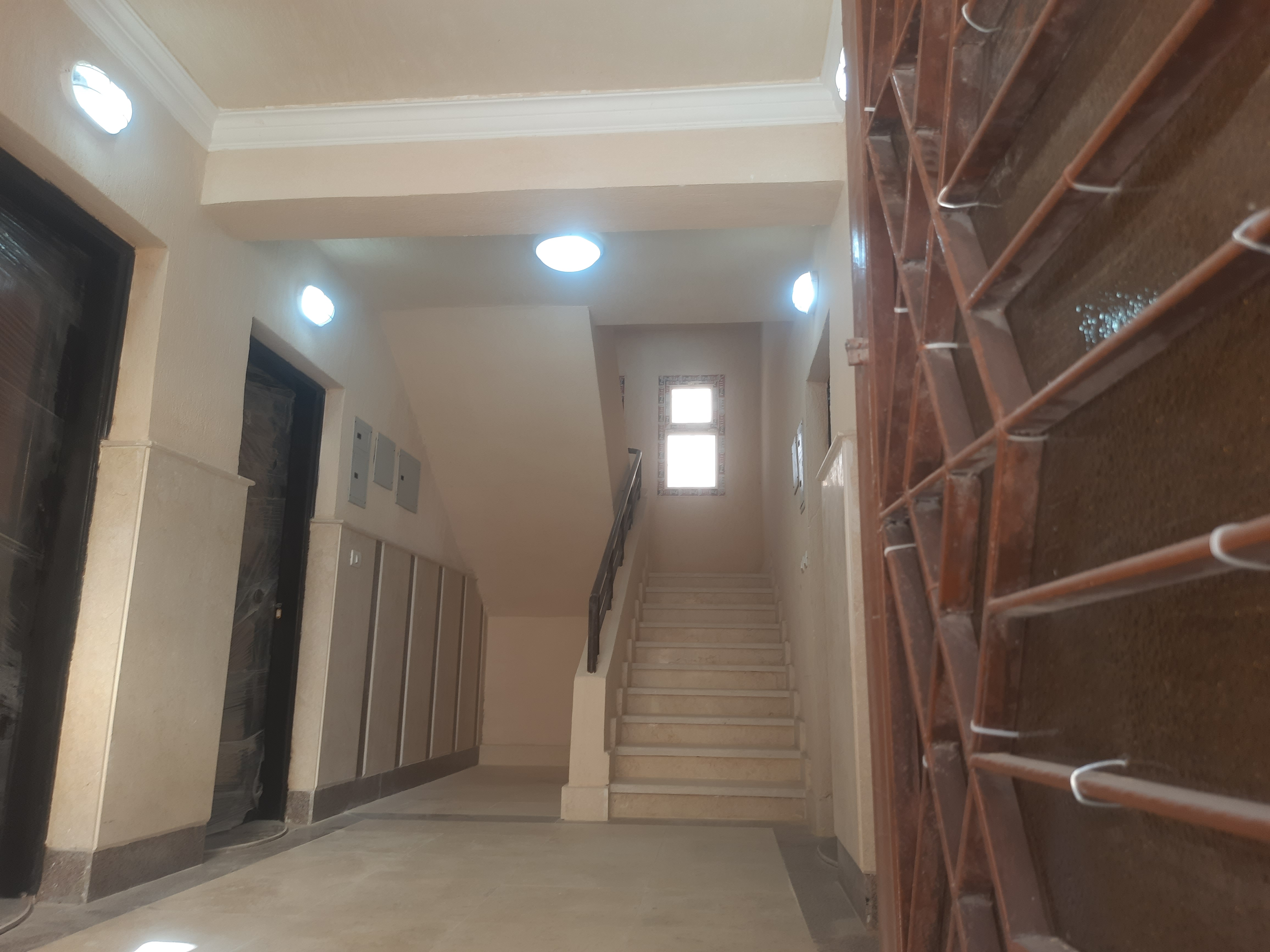 مدينة 15 مايو امتداد ال90 فدان منطقة النرجس