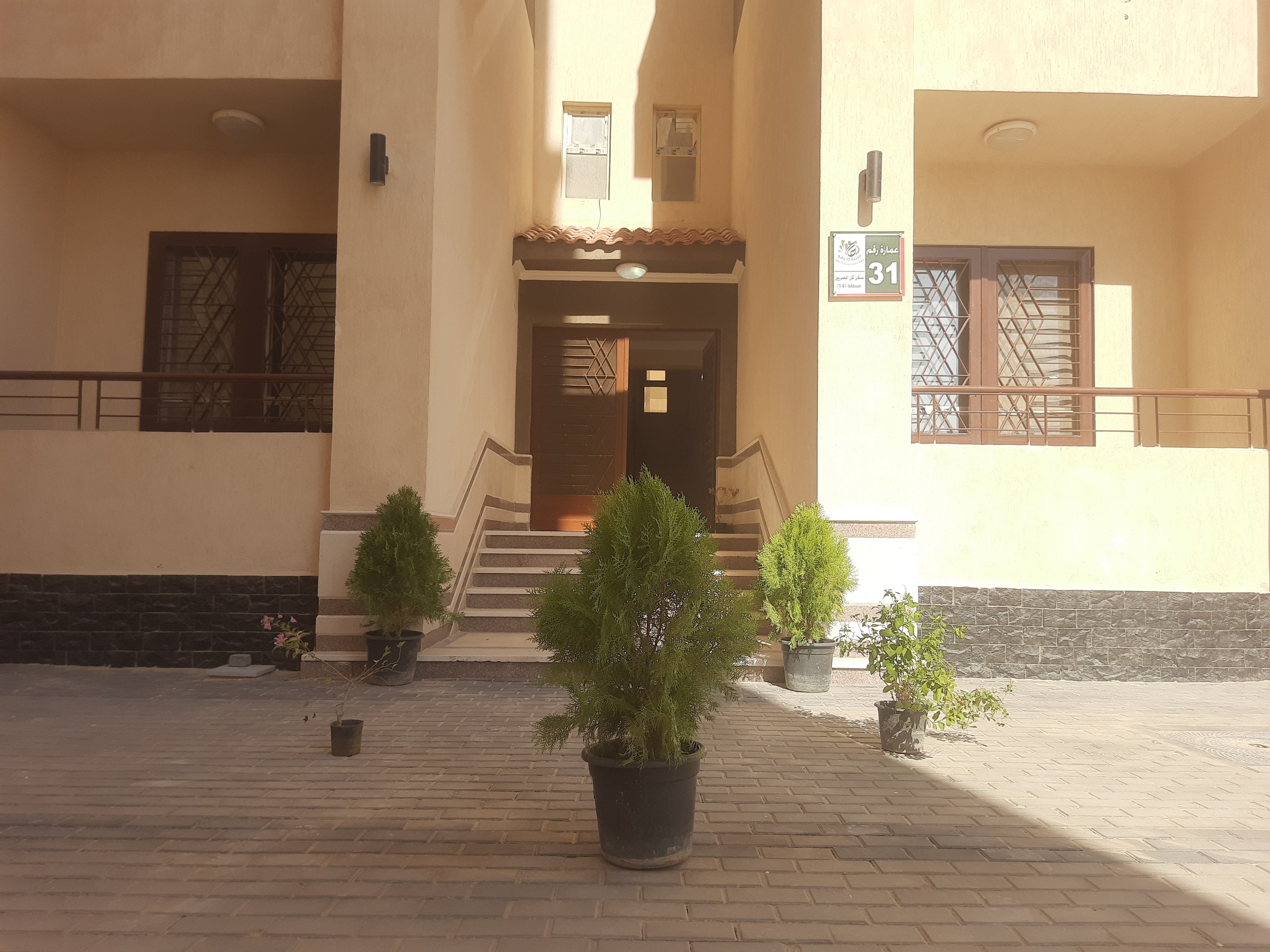 مدينة 15 مايو امتداد ال90 فدان منطقة النرجس