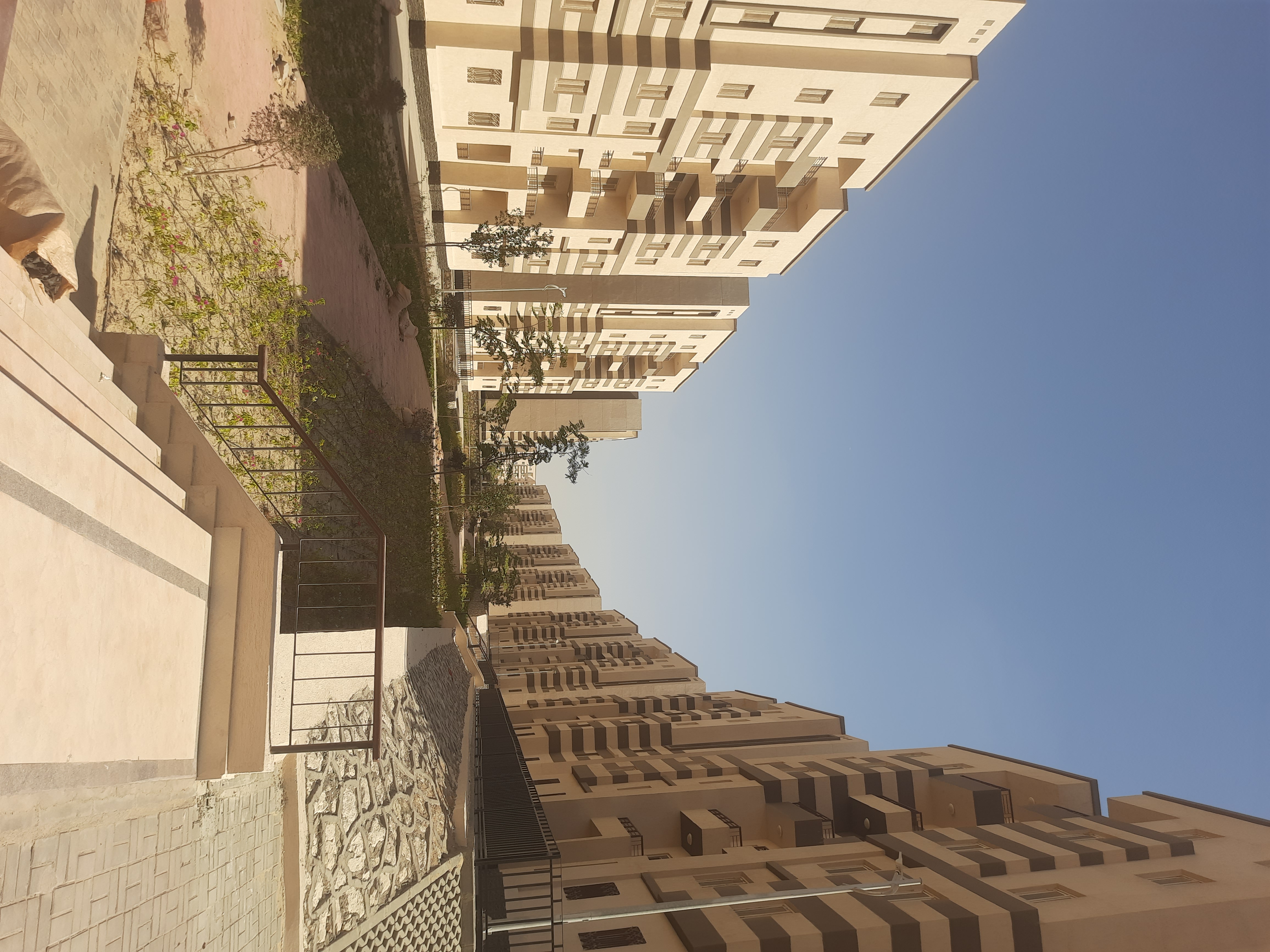 مدينة 15 مايو امتداد ال90 فدان منطقة النرجس