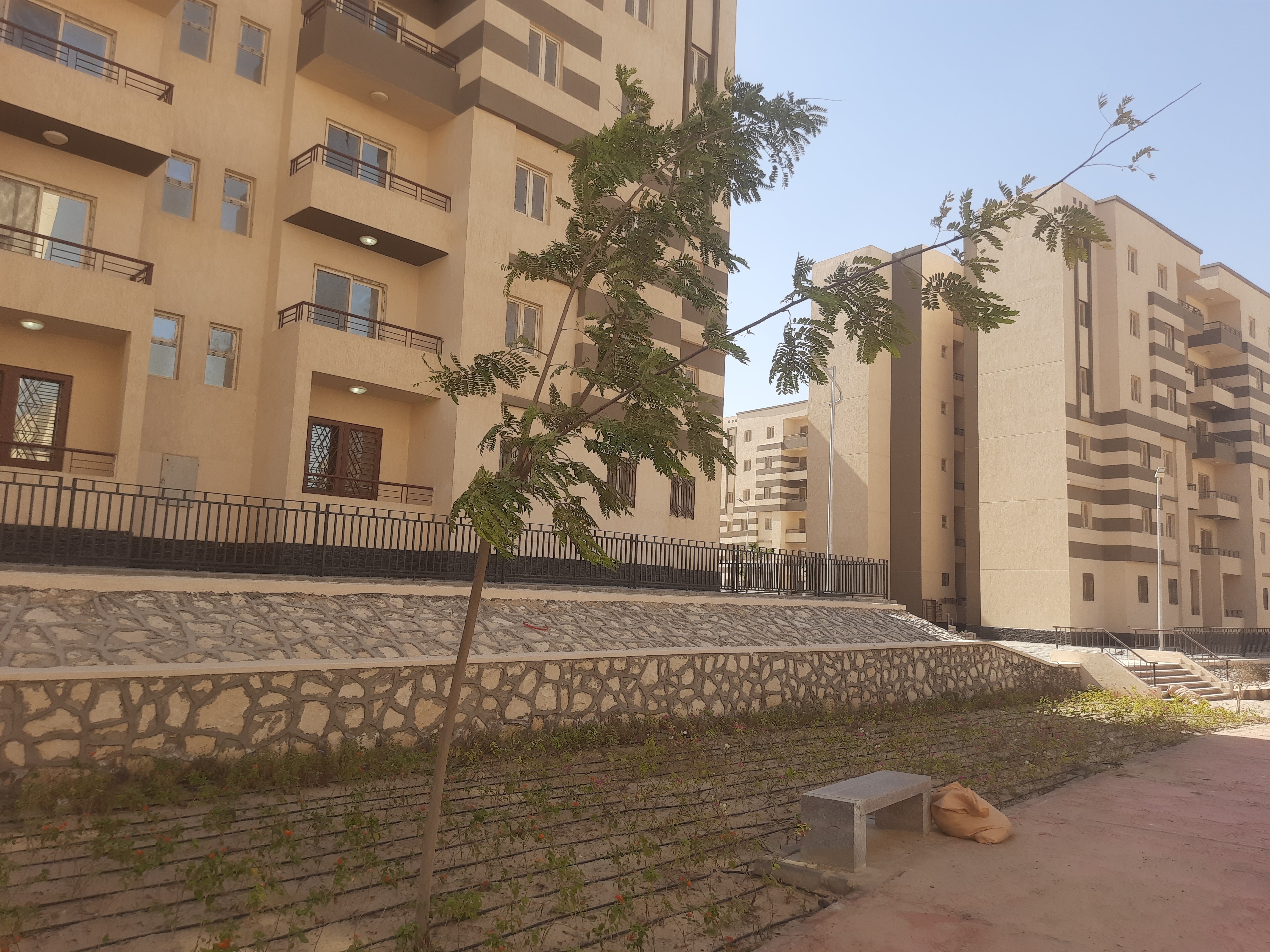 مدينة 15 مايو امتداد ال90 فدان منطقة النرجس