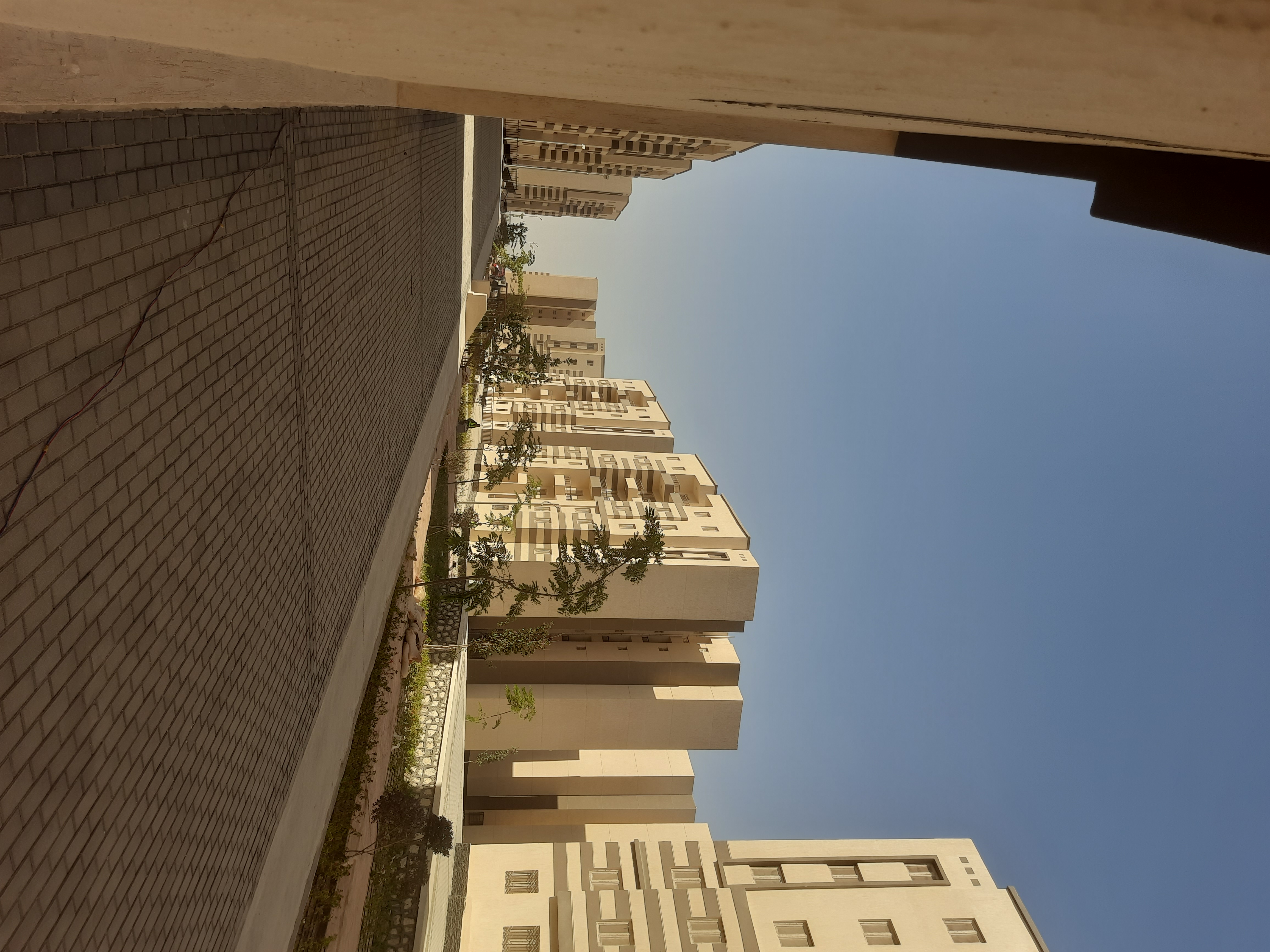 مدينة 15 مايو امتداد ال90 فدان منطقة النرجس