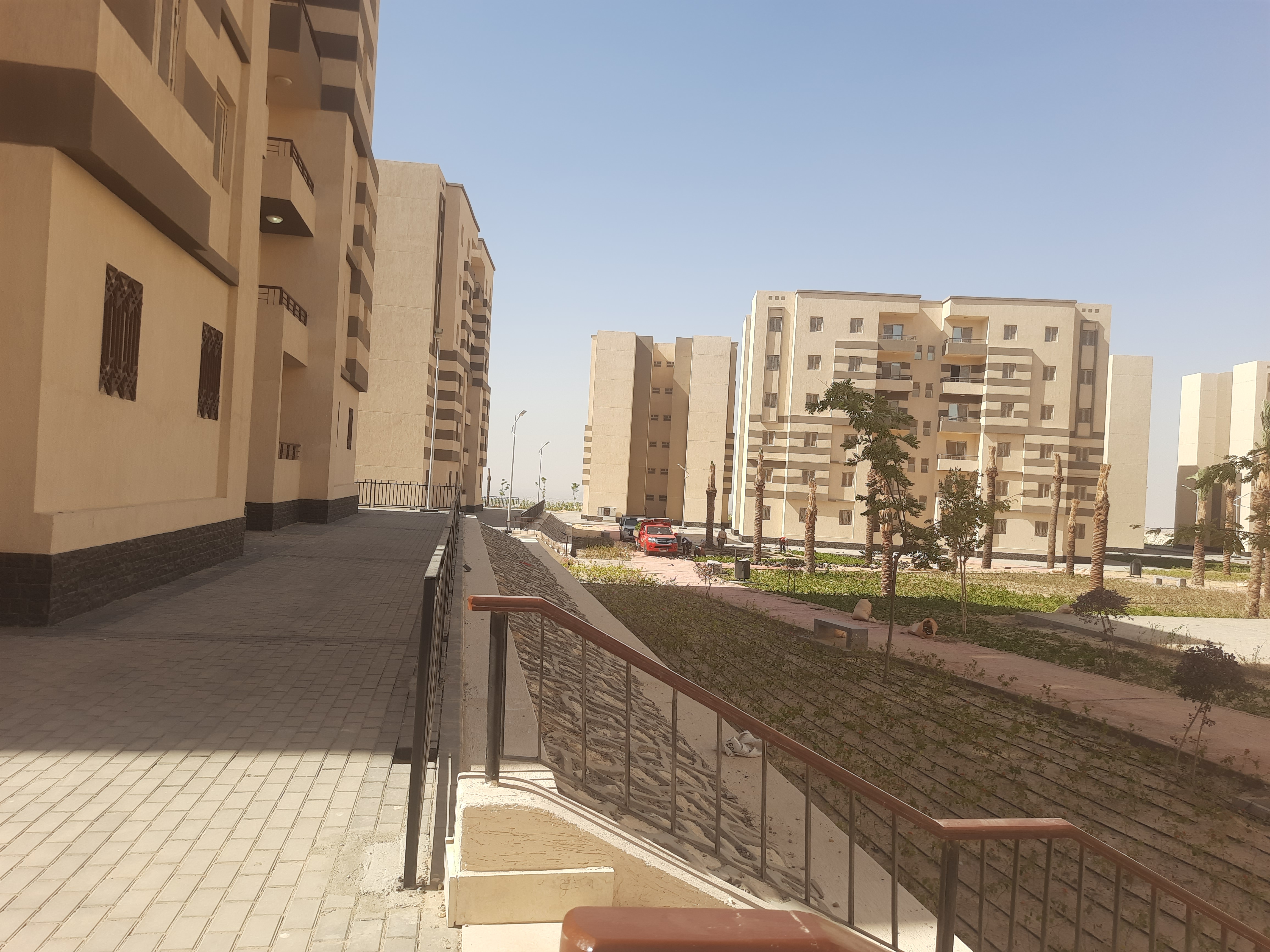 مدينة 15 مايو امتداد ال90 فدان منطقة النرجس