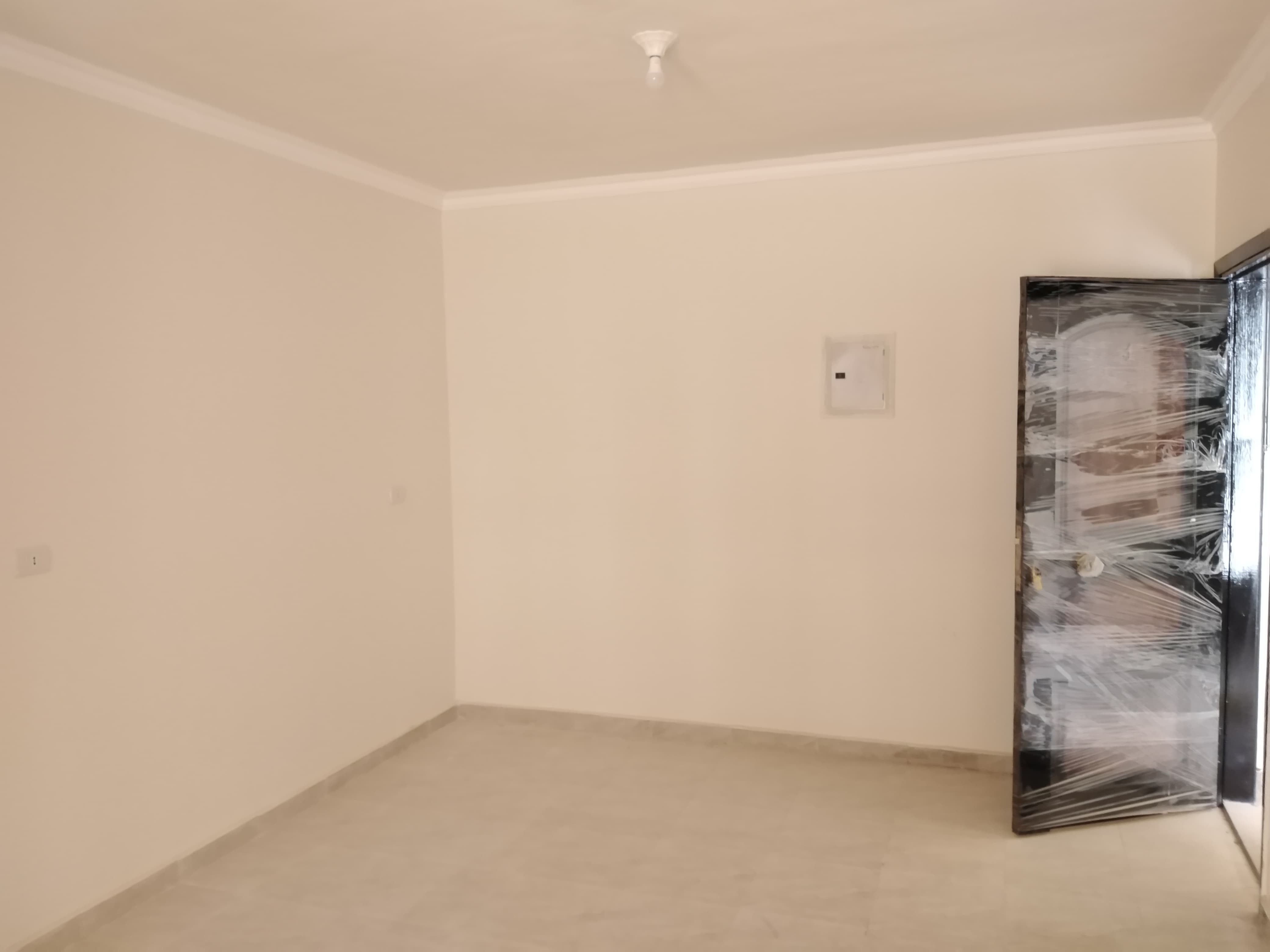 مدينة 15 مايو امتداد ال90 فدان منطقة النرجس