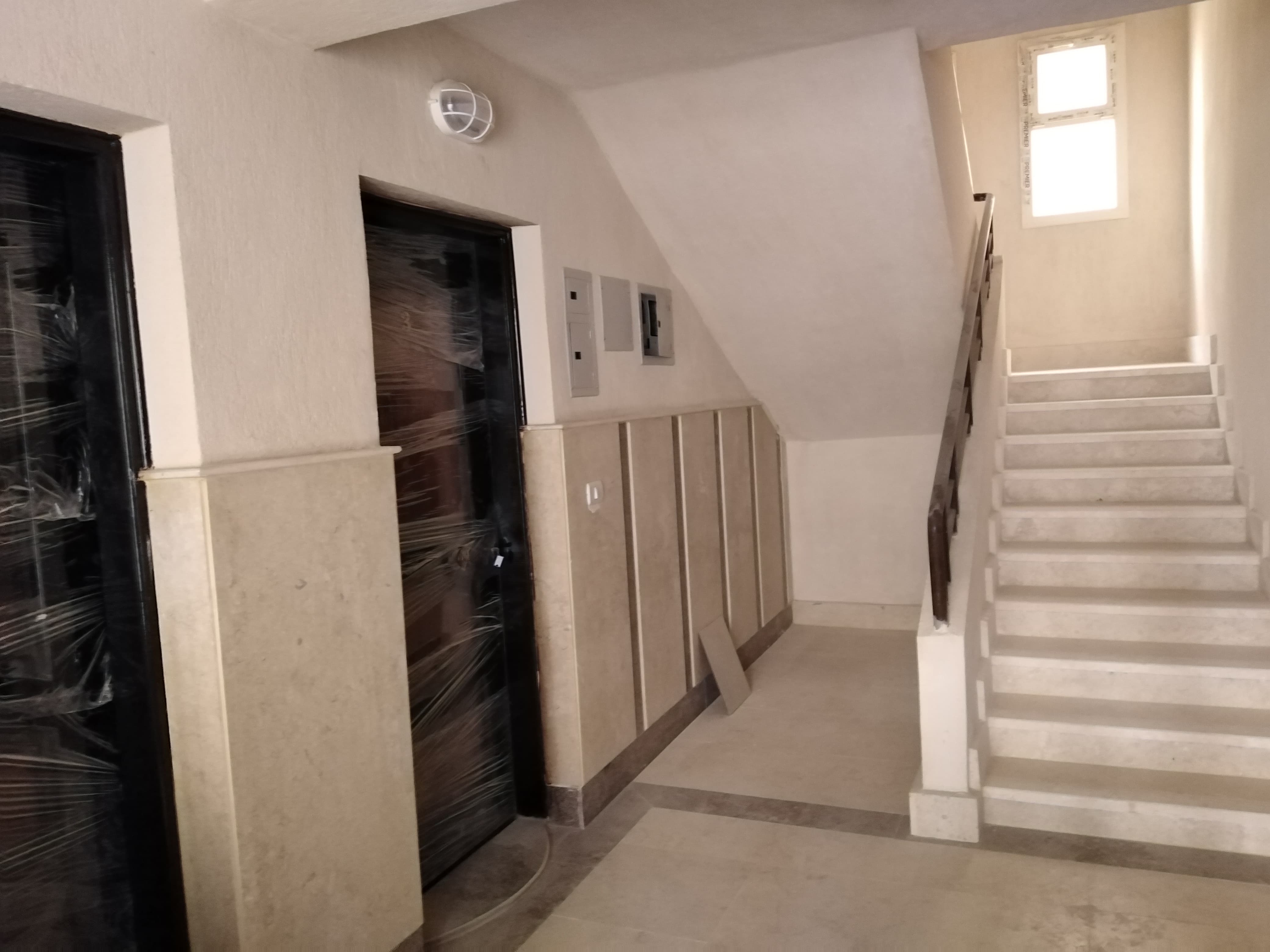 مدينة 15 مايو امتداد ال90 فدان منطقة النرجس