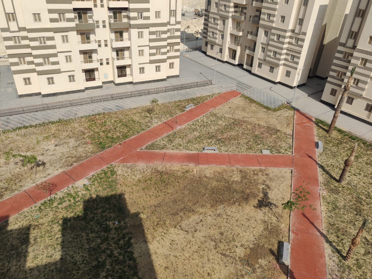 مدينة 15 مايو امتداد ال90 فدان منطقة النرجس