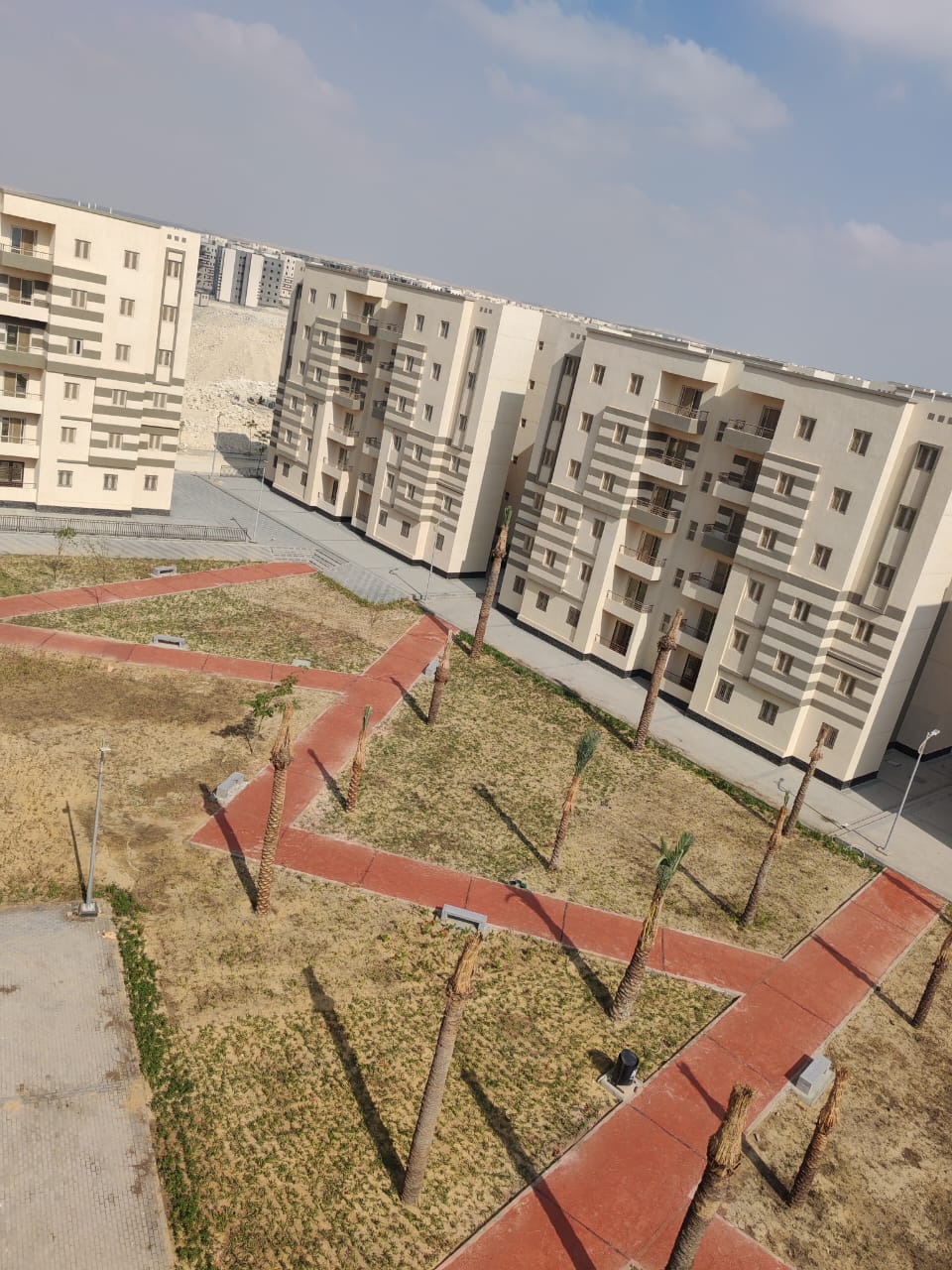 مدينة 15 مايو امتداد ال90 فدان منطقة النرجس