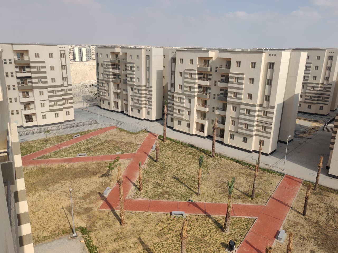 مدينة 15 مايو امتداد ال90 فدان منطقة النرجس