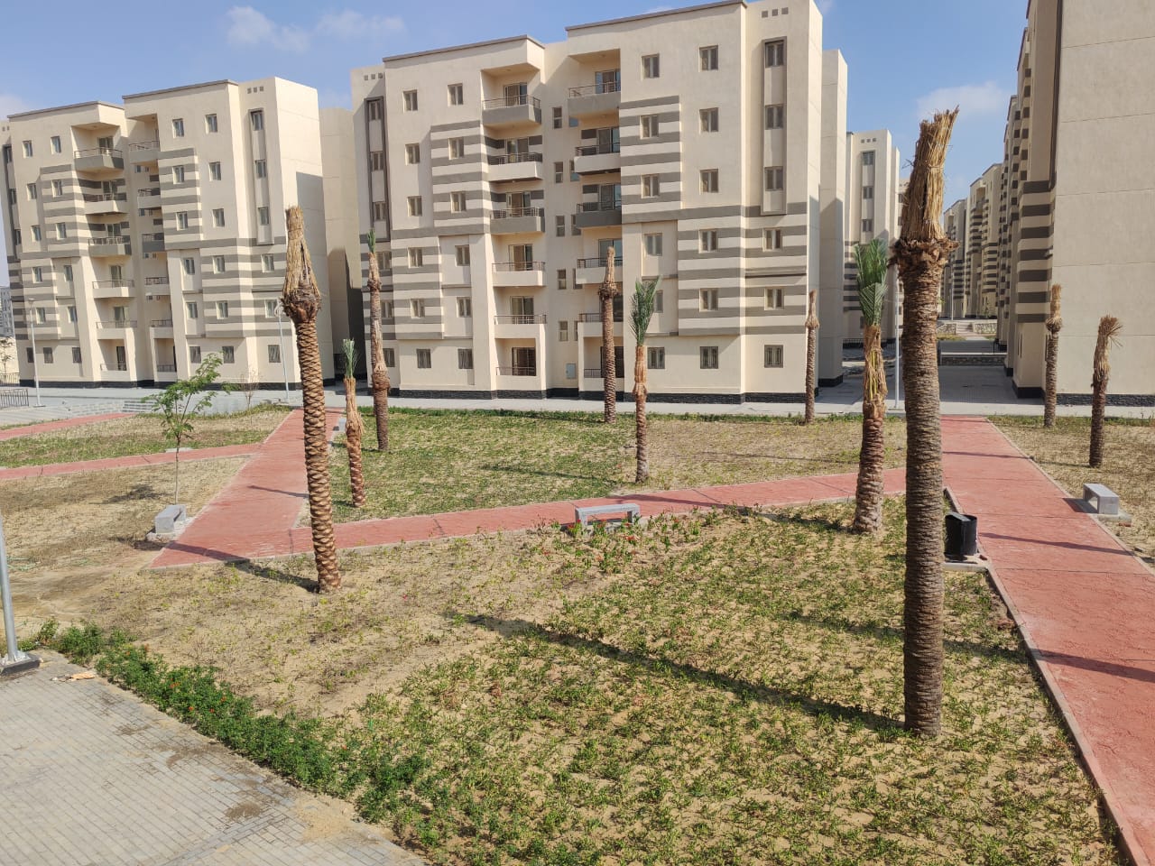 مدينة 15 مايو امتداد ال90 فدان منطقة النرجس