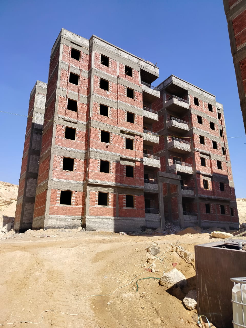 استكمال عدد 16 عمارة اسكان اجتماعي