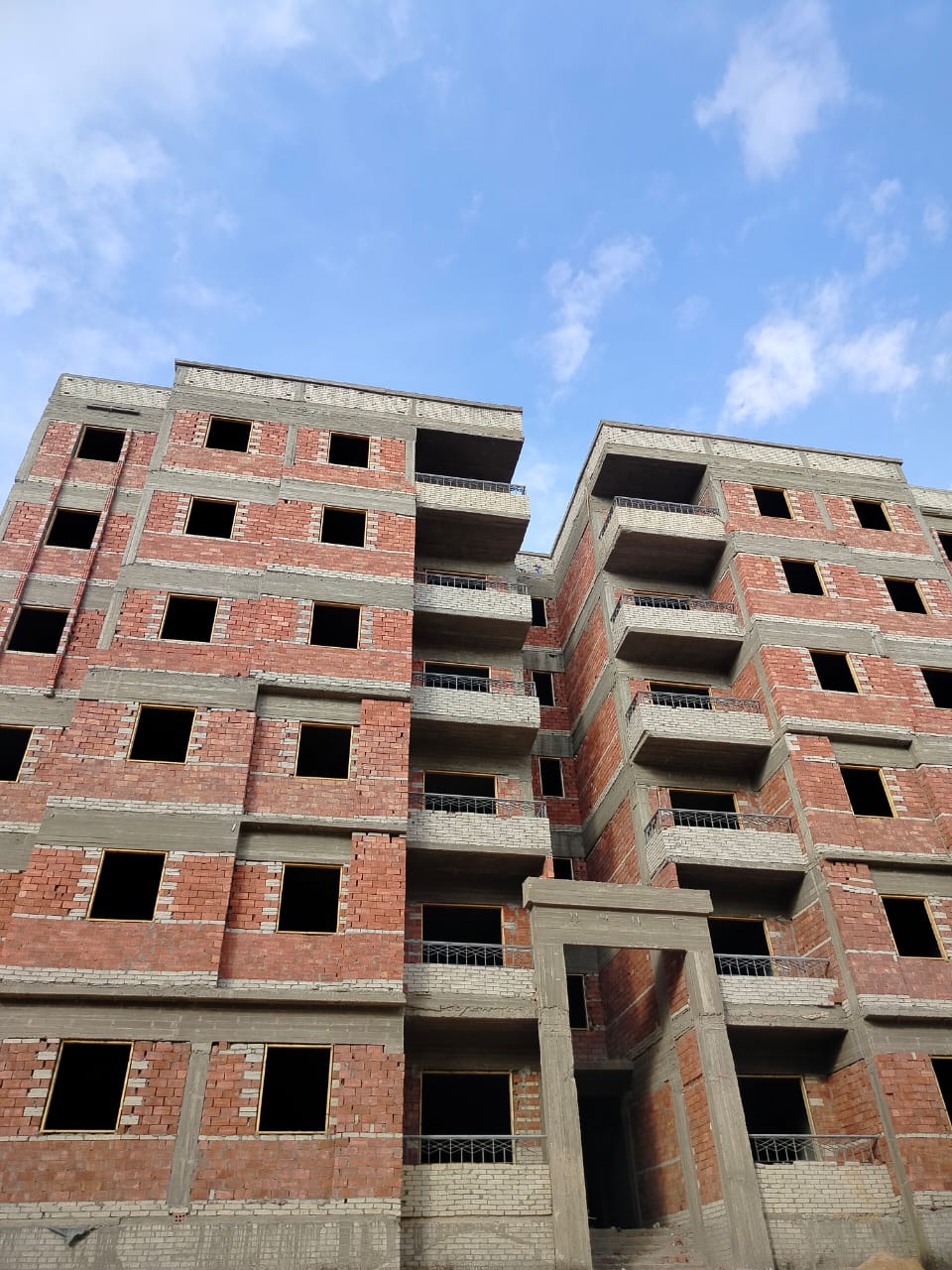 استكمال عدد 16 عمارة اسكان اجتماعي