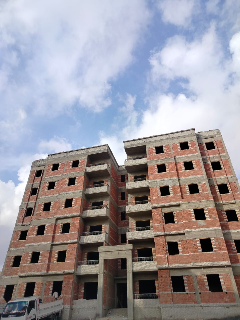 استكمال عدد 16 عمارة اسكان اجتماعي