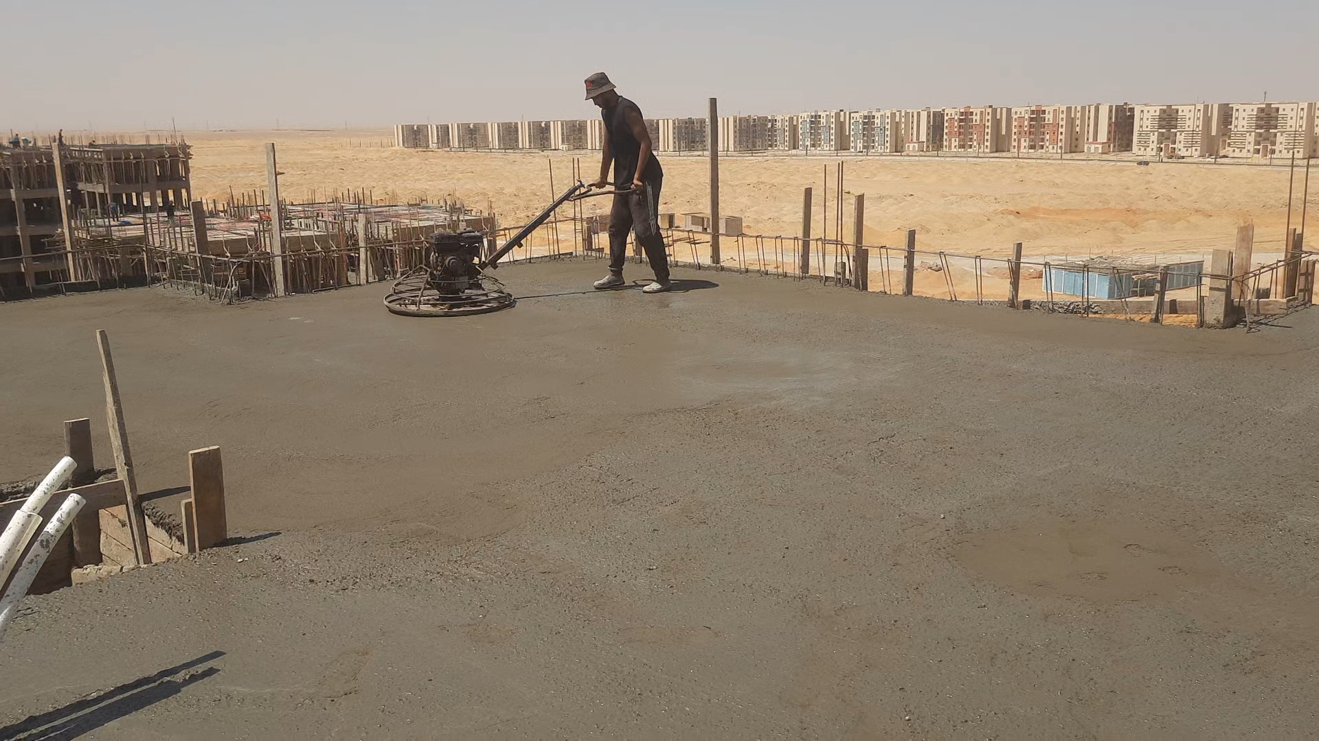 انشاء عدد ( 11 ) عمارة اسكان اجتماعي بمدينة اكتوبر الجديدة